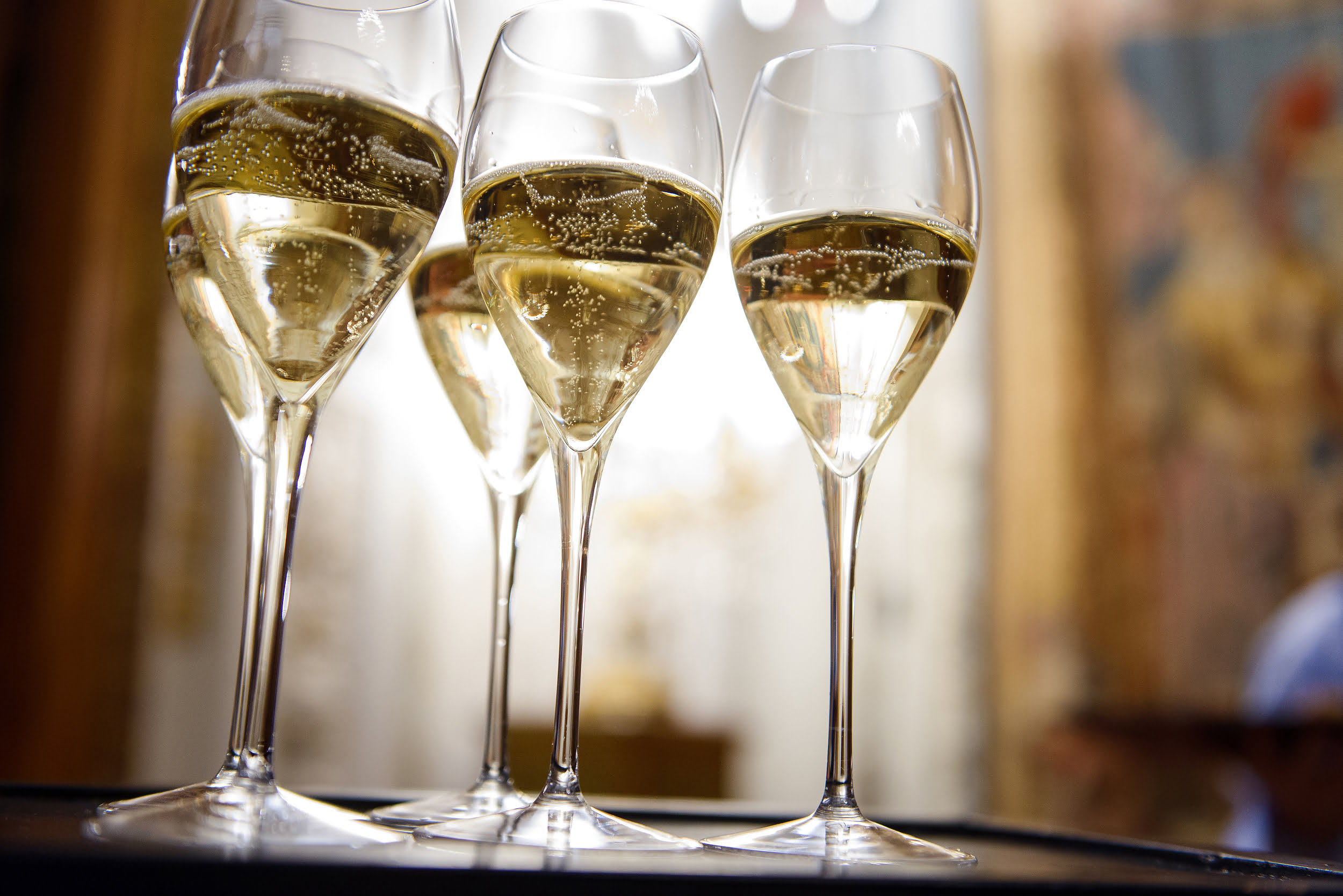 Differentiating Sparkling Wine and Champagne